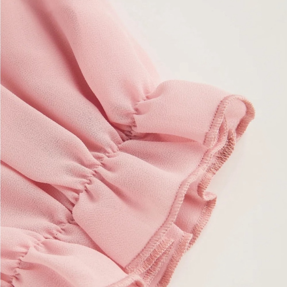 Chic V-Neck Blouse in Soft Pink - Picture 8 of 9